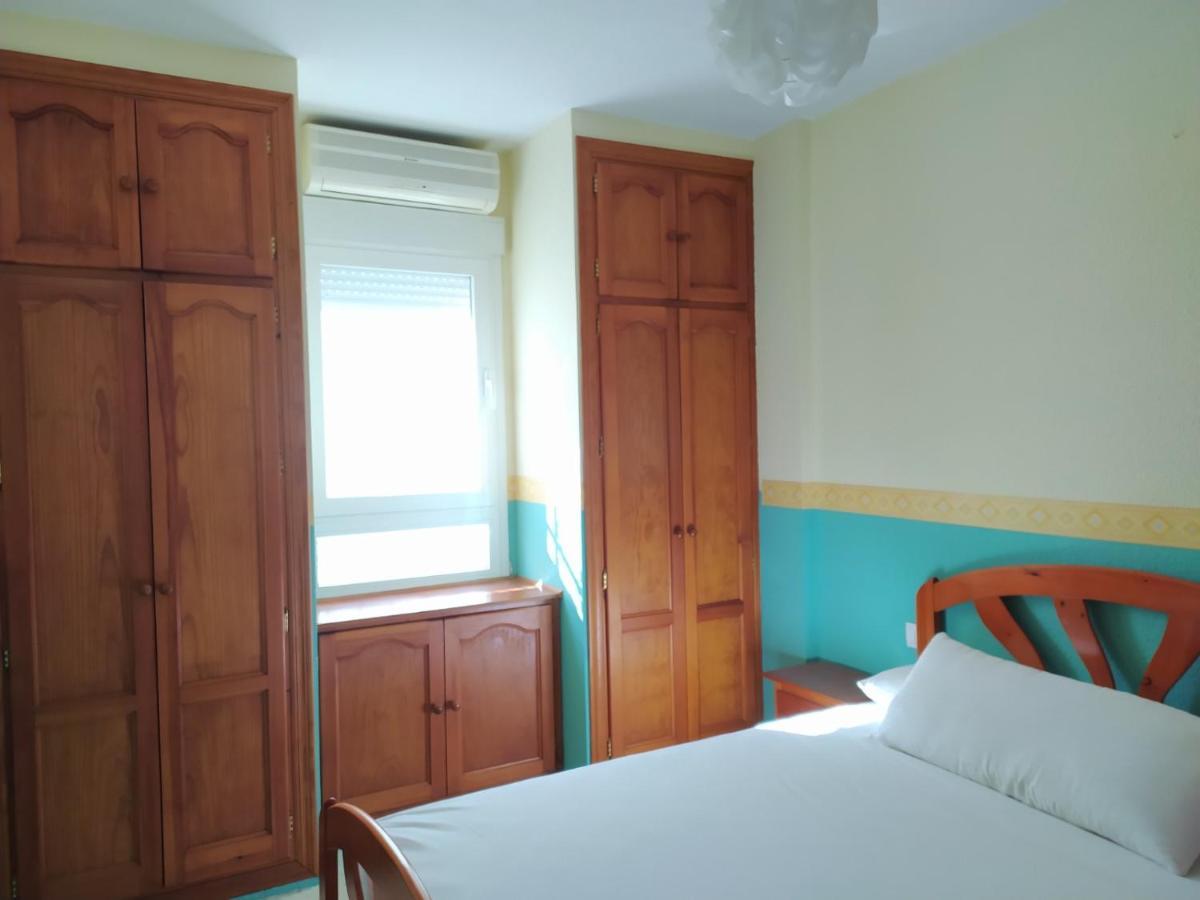 Chalet Adosado Con Azotea Andaluza Y Patio, Junto A La Playa Ісла-Крістіна Екстер'єр фото